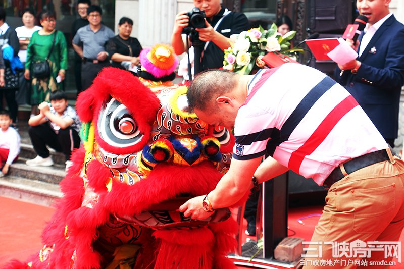 鹏远房地产开发有限公司副总经理刘伟虹 点睛